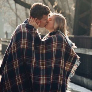 Meet your Posher, Felicity